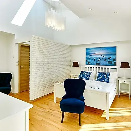 Astoria 3*