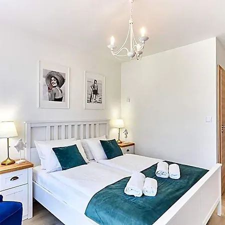B&B Astoria