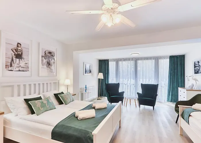 Bed & Breakfast Astoria 3*